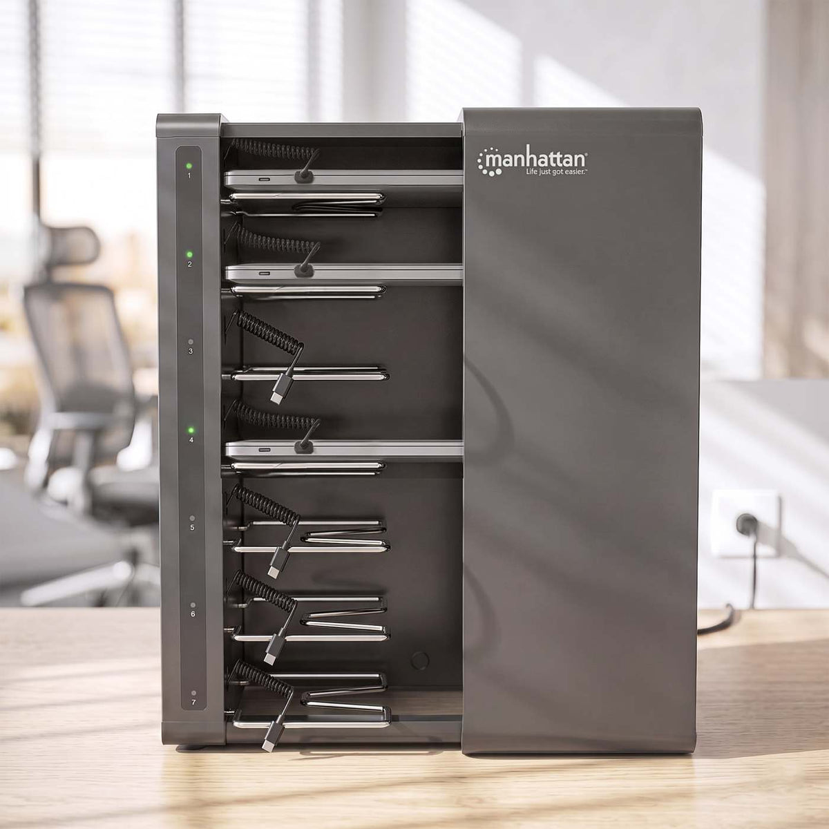 7-Port USB-C Desktop-Ladeschrank - 65W pro Port Image 9