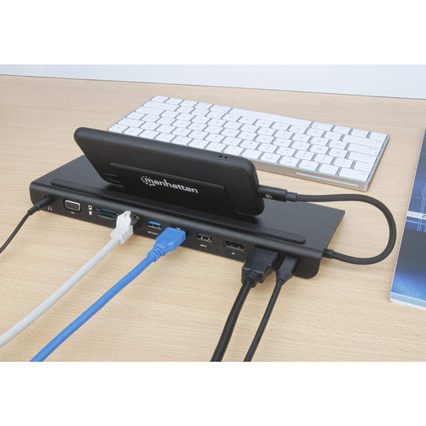 USB-C 11-in-1-Dockingstation mit MST für drei Monitore Image 14